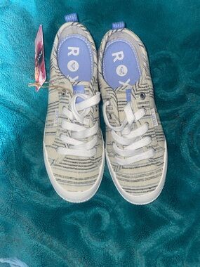 Roxy Striped Canvas Lace-Up Sneakers in Beige and Blue